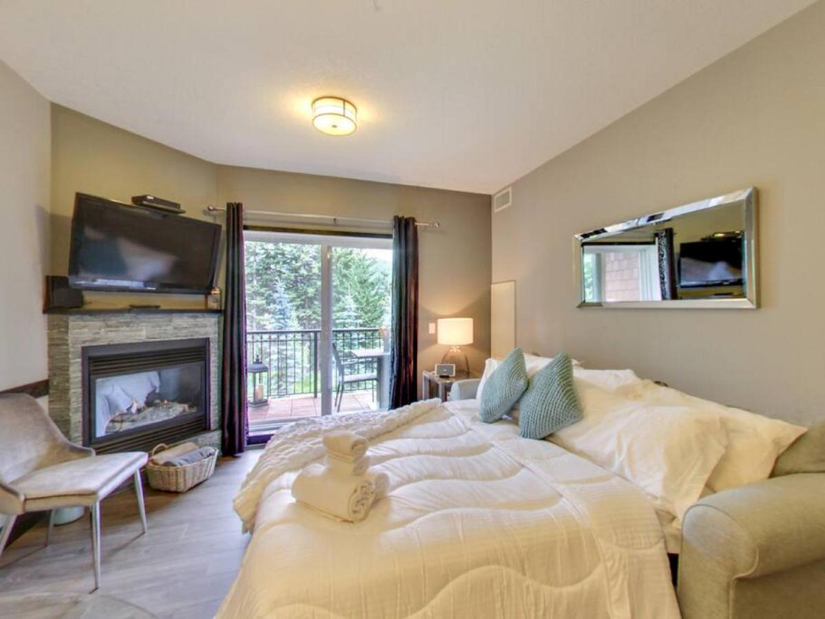 Nature'S Nook By Instant Suites Pool & Hottub แคนมอร์ ภายนอก รูปภาพ