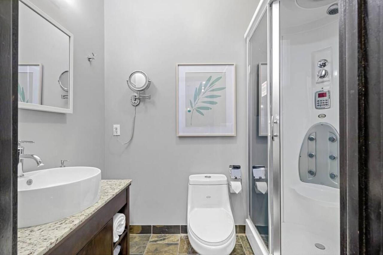 Nature'S Nook By Instant Suites Pool & Hottub แคนมอร์ ภายนอก รูปภาพ