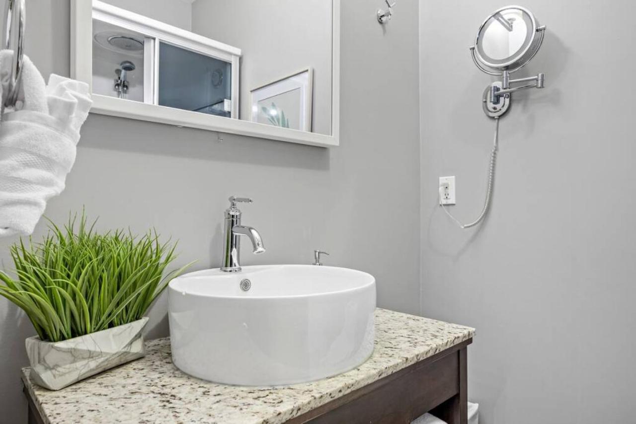 Nature'S Nook By Instant Suites Pool & Hottub แคนมอร์ ภายนอก รูปภาพ